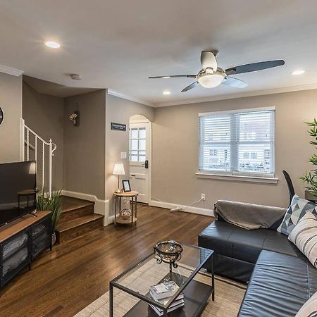 Beautiful 3Br 2Ba House With Cozy Backyard By Cozysuites Alexandria Exterior foto