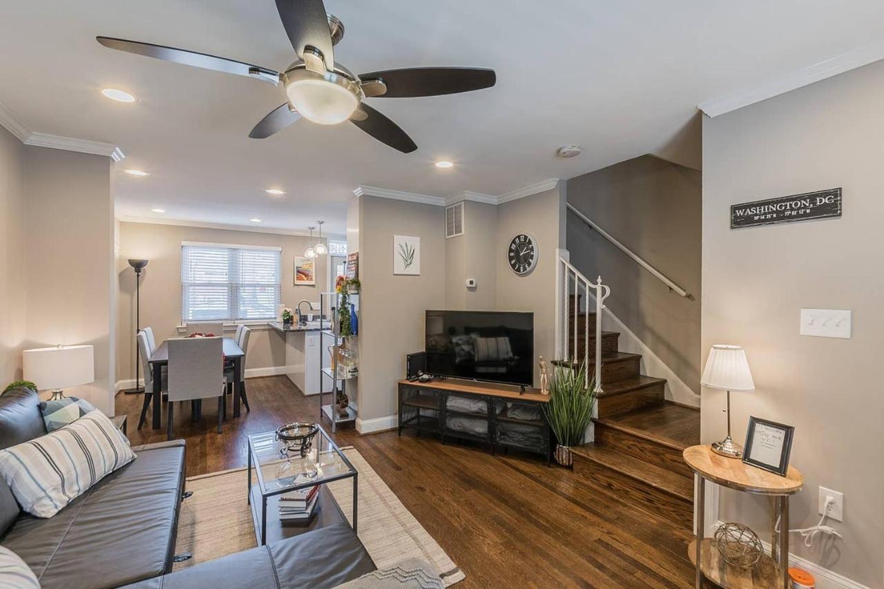 Beautiful 3Br 2Ba House With Cozy Backyard By Cozysuites Alexandria Exterior foto