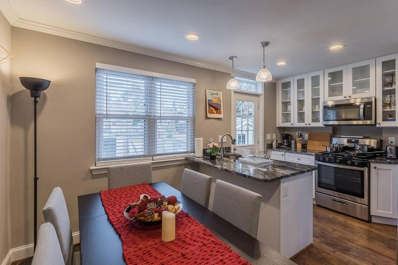 Beautiful 3Br 2Ba House With Cozy Backyard By Cozysuites Alexandria Exterior foto