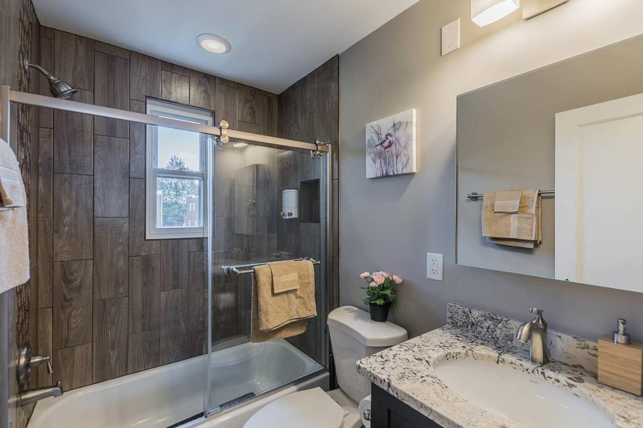 Beautiful 3Br 2Ba House With Cozy Backyard By Cozysuites Alexandria Exterior foto